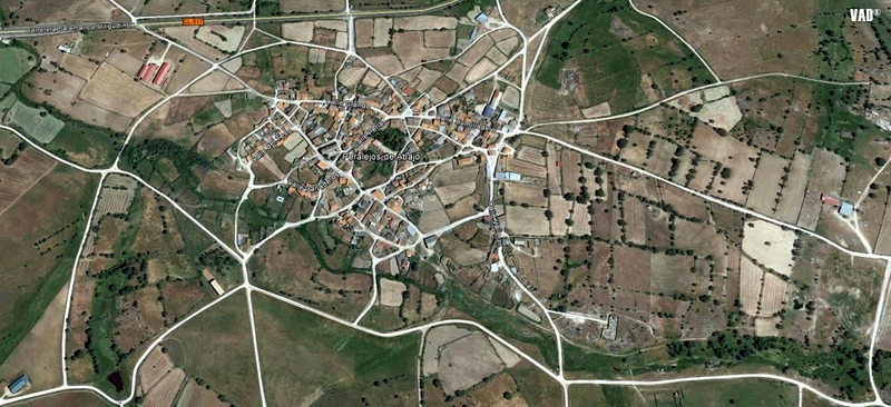 El trmino municipal de Peralejos de Abajo ocupa una superficie total de 19,68 km.